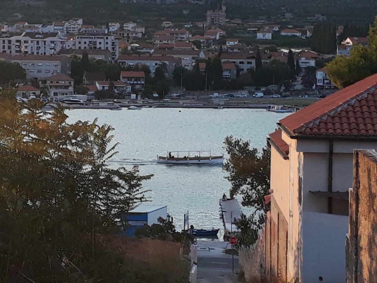Apartment Dinka Trogir Exteriör bild