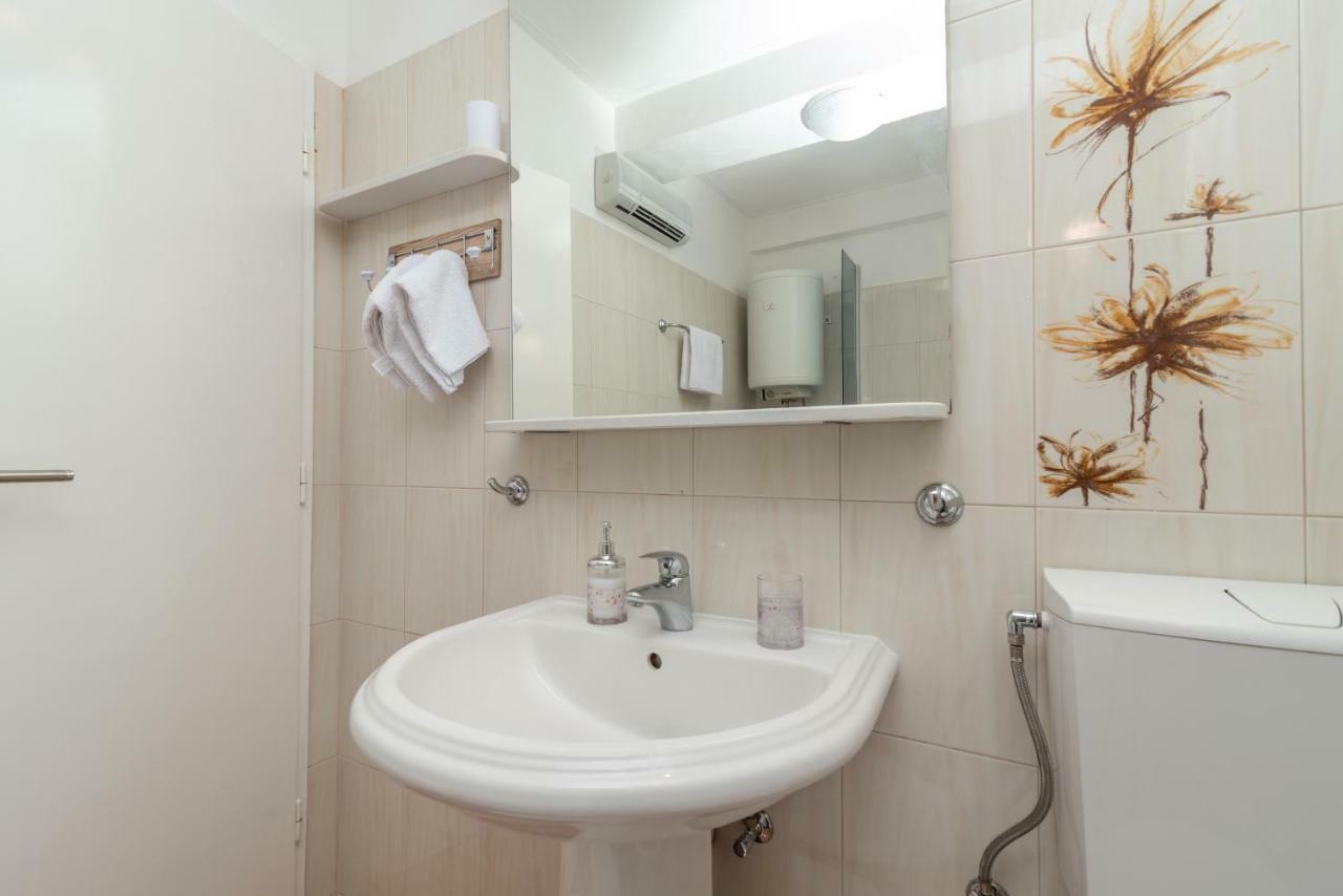 Apartment Dinka Trogir Exteriör bild