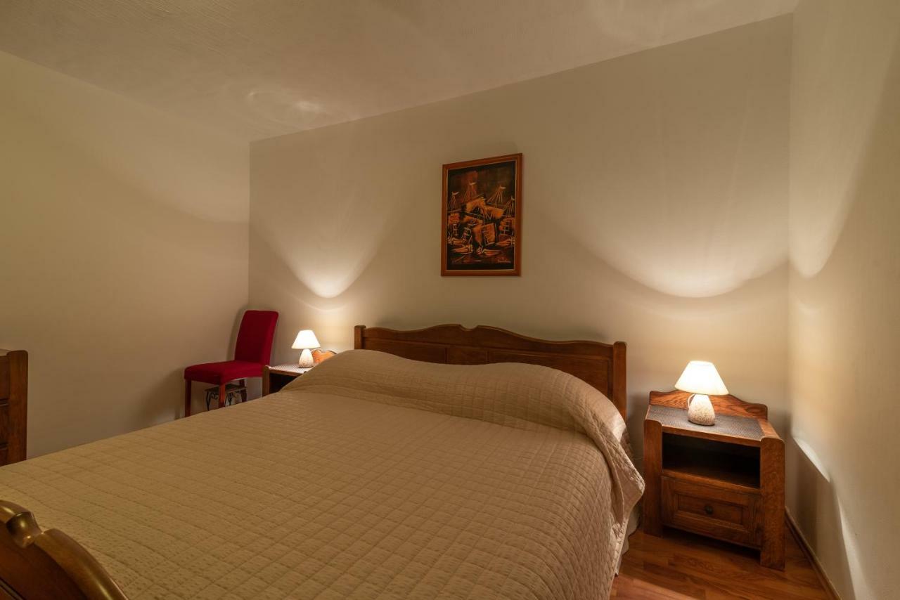 Apartment Dinka Trogir Exteriör bild