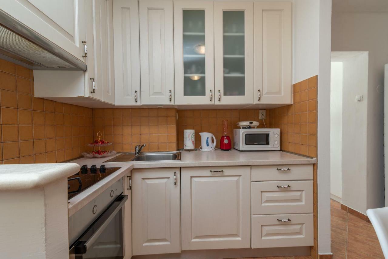 Apartment Dinka Trogir Exteriör bild
