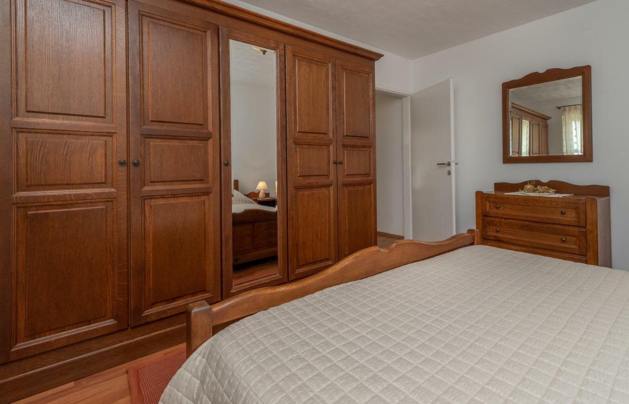 Apartment Dinka Trogir Exteriör bild