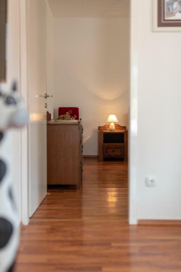 Apartment Dinka Trogir Exteriör bild